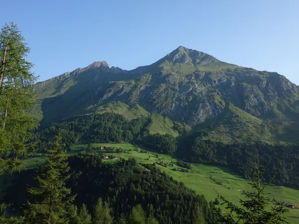 von Losach Aufstieg Richtung Wetterkreuz Blick Richtung Kreuzspitze