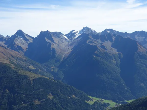 Blick vom Gipfel Blauspitze Richtung Hochschober Mitte rechts links der Glödis