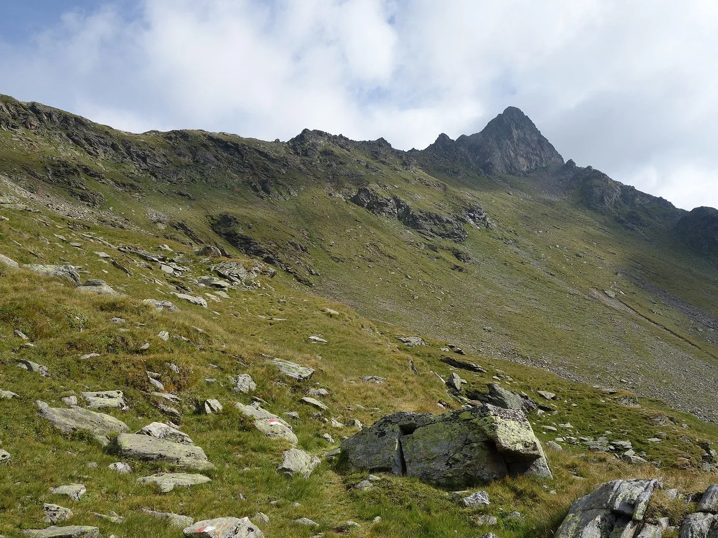 von Aleit Richtung Bocksteinscharte rechts das Tourenziel Bockstein