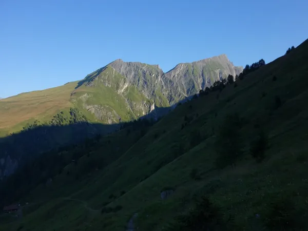 Aufstieg zum Peischlachtörl Blick Richtung Figerhorn links und Freiwandspitze rechts