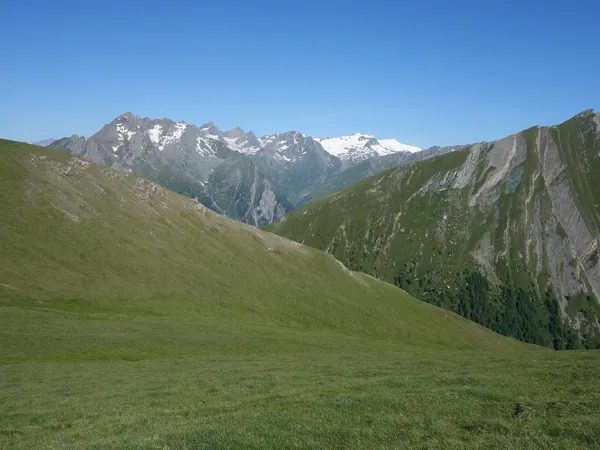vom Bunzkögele Aufstieg Richtung Bretterwandspitze hinten Bildmitte der Großvenediger