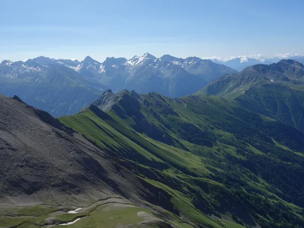 Blick vom Gipfel Bretterwandspitze Richtung SO Bildmitte der Hochschober