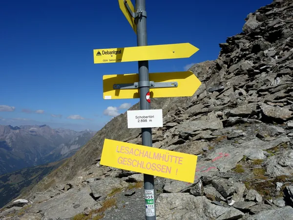 von Lienzer Hütte Aufstieg zum Debantgrat am Schobertörl