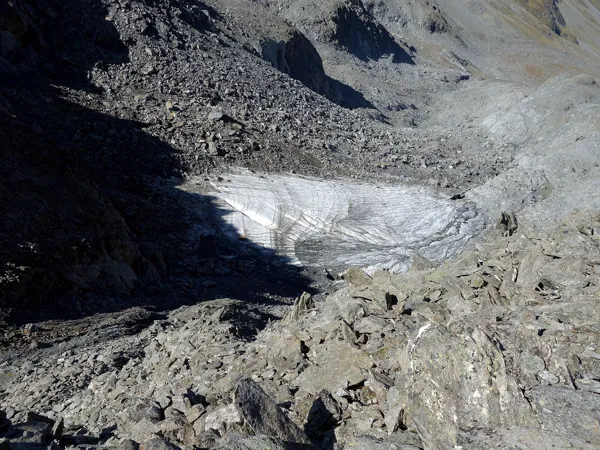 von Lienzer Hütte Aufstieg zum Debantgrat über den Südwestgrat Blick auf Reste Schobergletscher