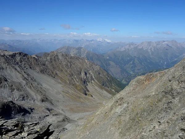 Gipfel Debangrat Blick Richtung NW hinten Mitte der Großvenediger