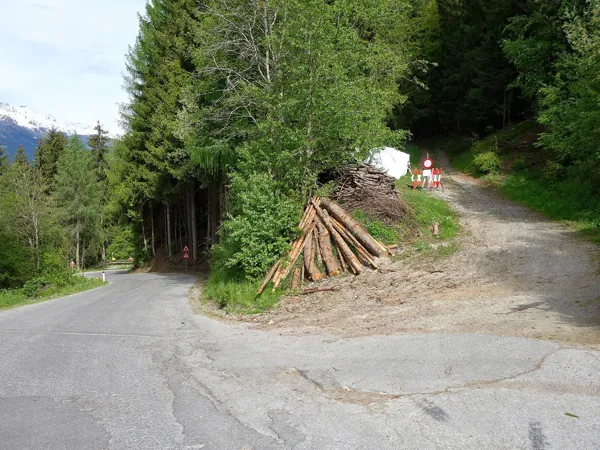 von Obergaimberg Richtung Aussichtsplatz Mesner Riese Verlassen der Asphaltstraße