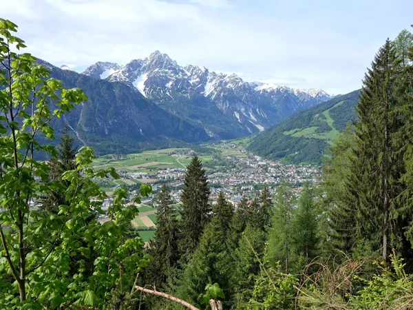 von Obergaimberg Richtung Aussichtsplatz Mesner Riese Blick Richtung Lienz