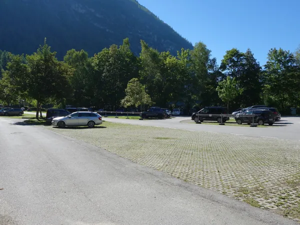 Start am Parkplatz Tristacher See