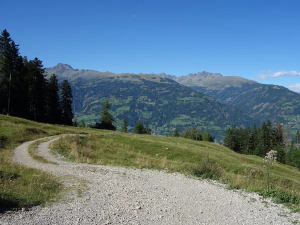 Aufstieg zur Dolomitenhütte Blick zur Schobergruppe