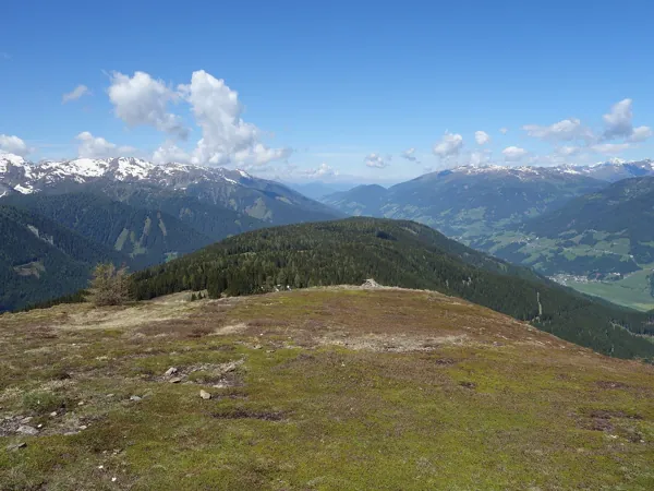 Blick vom Gipfel Dorfberg Richtung Westen