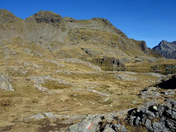 vom Goiselemandl Aufstieg zum östlichen Sattelkopf hinten Bildmitte