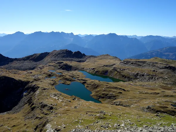 Gipfel östlicher Sattelkopf Blick Richtung Süden hinten die Lienzer Dolomiten