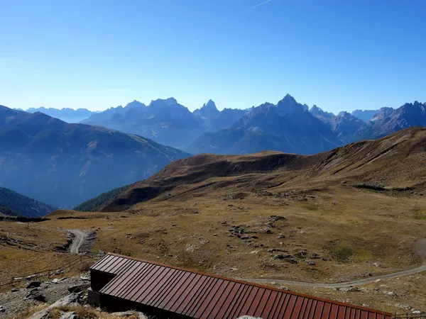 Gipfel Marchkinkele Blick Richtung SSO hinten die Sextener Dolomiten