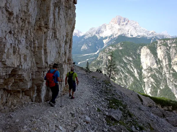 Aufstieg zum Gipfel Monte Piano ueber Pionierweg
