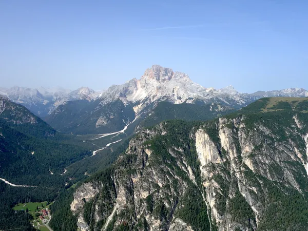Gipfel Monte Piano Blick Richtung Westen hinten Hohe Gaisl