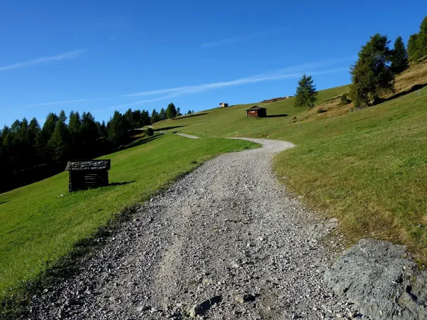 Aufstieg zum Gasthof Gadein