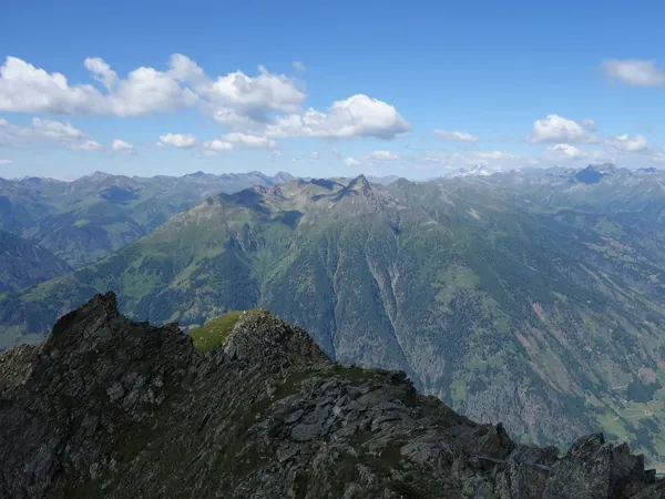 Gipfel Rotenkogel Blick Richtung WSW Mitte der Große Zunig