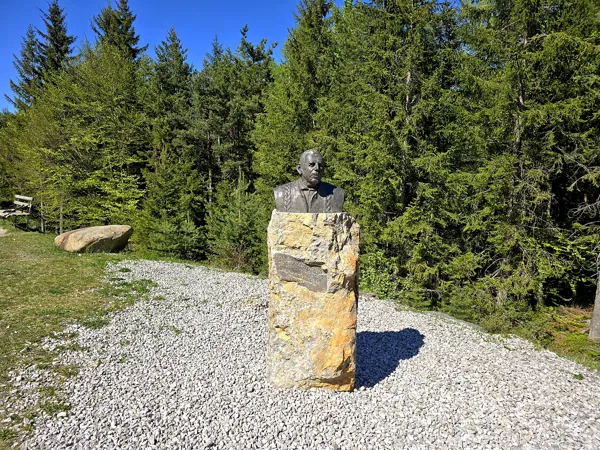 Speicherteich Taxermoos Gedenkstein Alfred Tenius